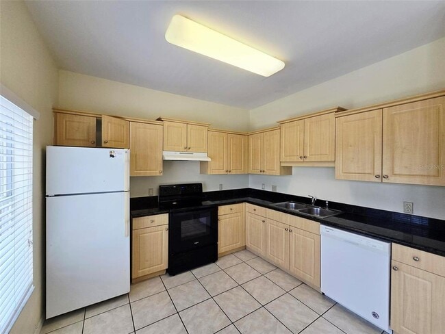 Building Photo - 7743 Plantation Cir