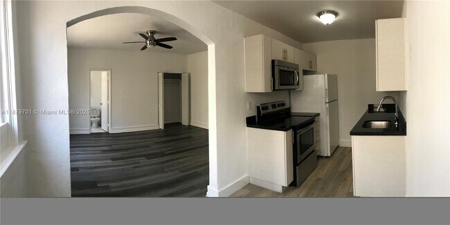 Building Photo - 1319 Meridian Ave