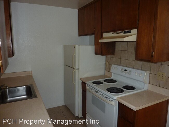 Building Photo - 1 br, 1 bath House - 851 Calvados Avenue