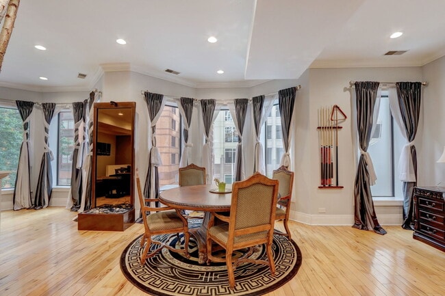 Foto del edificio - 22 W Ontario St