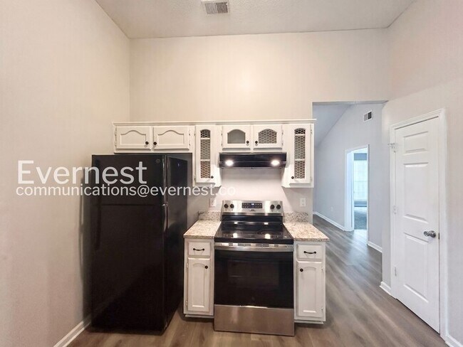 Foto del edificio - 10721 Ridgefield Dr