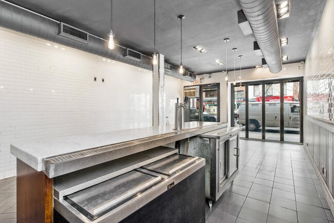 Building Photo - 535 3rd Ave