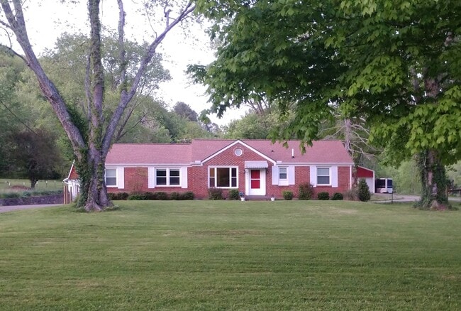 Building Photo - 820 Old Dickerson Pike
