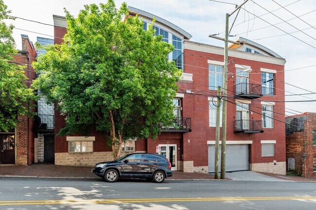 Foto del edificio - Vintage Charm - Church Hill Condo - The Re...