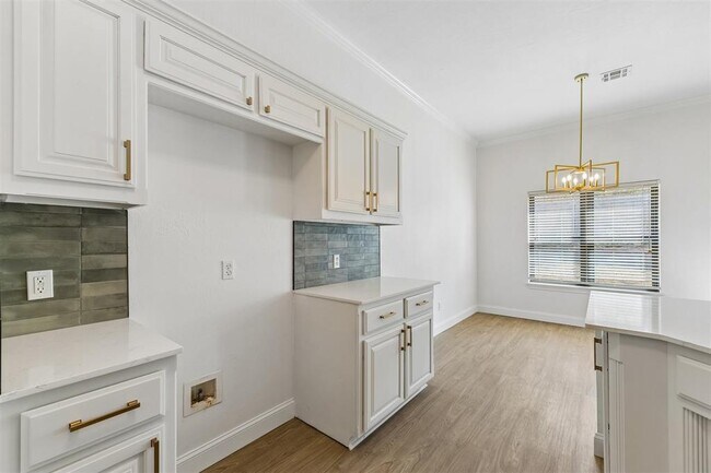 Foto del edificio - 2708 NW 168th St