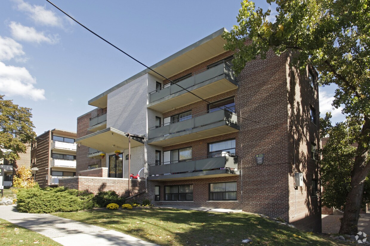 Stephen Apartments Apartments 143 Stephen Dr Toronto, ON