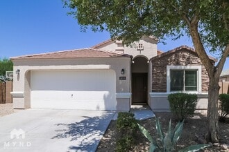 Building Photo - 3023 S 87th Dr
