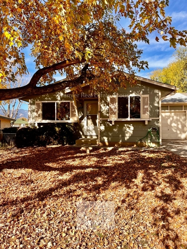 Building Photo - 1854 Saratoga Dr