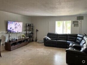 Building Photo - 8603 SW 68th Ct
