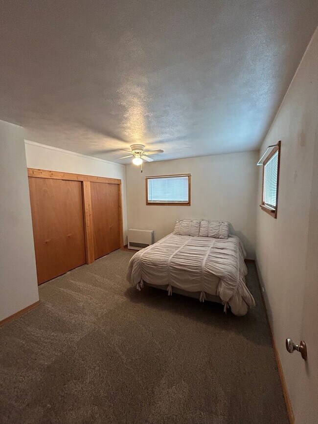 Foto del edificio - 2524 Moulton St