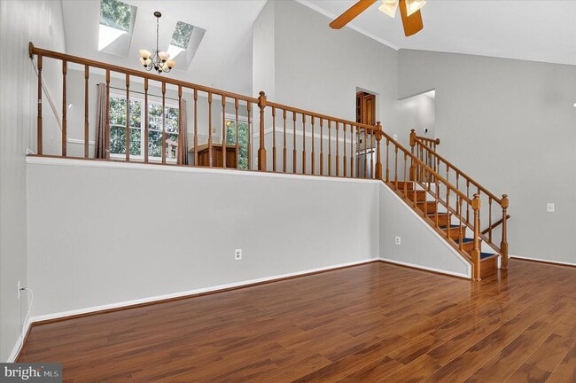 Foto del edificio - 18 Dudley Ct