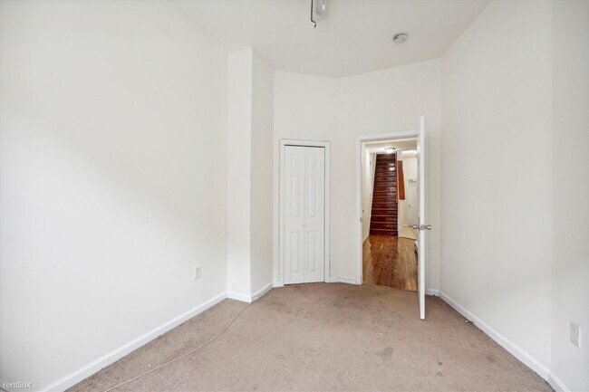 Foto del edificio - 3 br, 1 bath Duplex - 1859 WILLINGTON ST U...