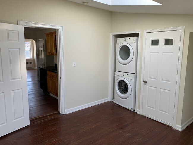 Full size laundry in-unit - 12 Peck Ave