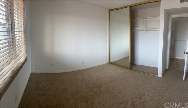 Foto del edificio - 5309 Seashore Dr