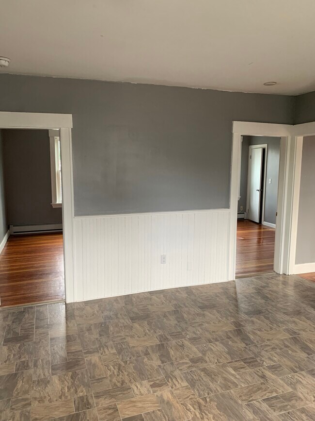 Building Photo - 92 Cote Ave