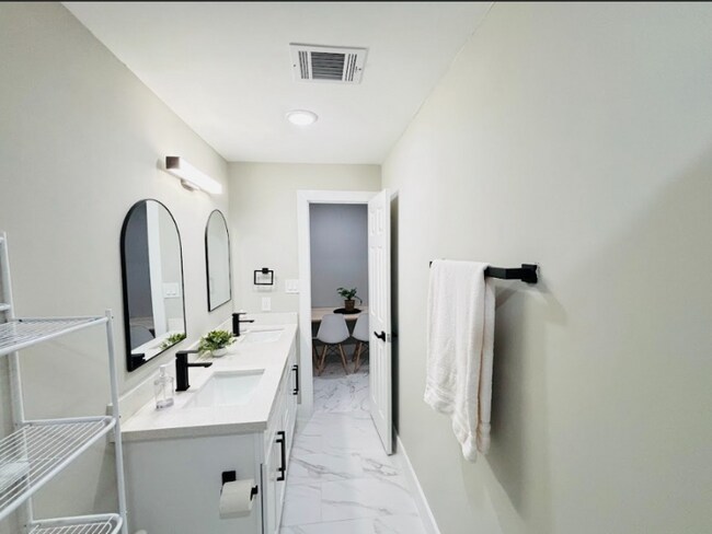 Foto del edificio - 3608 Billingsley St