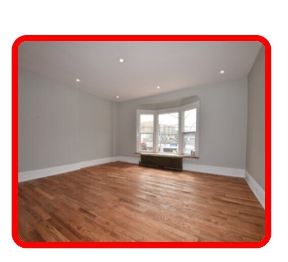 Photo du bâtiment - Large 2 bedroom 1 washroom apartment on Queen St. W