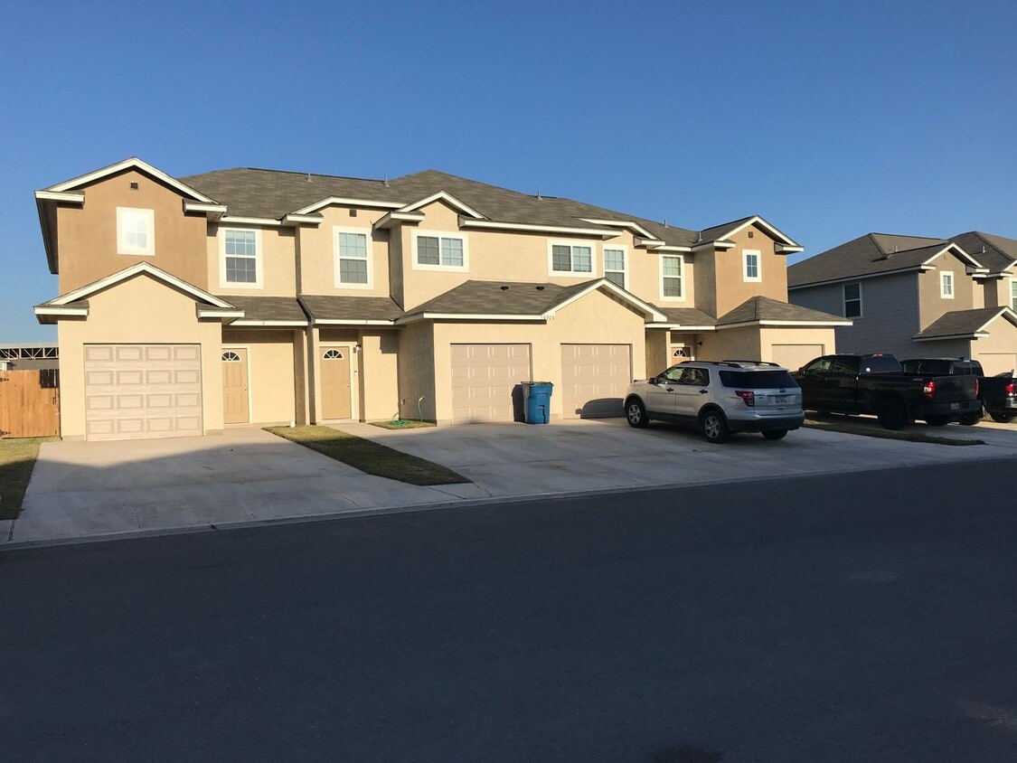 Primary Photo - Townhome for rent