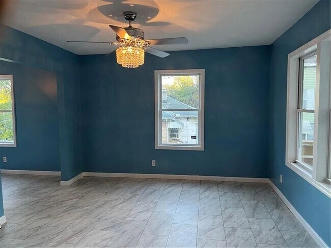 Building Photo - 3BD/ 1 BA Home for Rent- Coraopolis