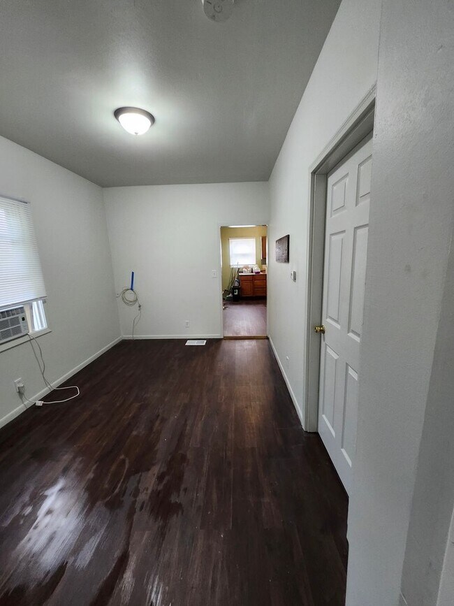 Foto del edificio - 2509 W Cherry St