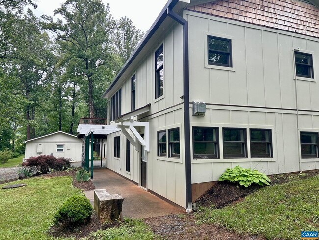 Building Photo - 652 Ivy Hill Ln