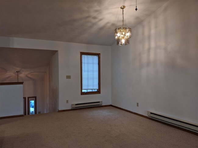 Building Photo - 5189 Cheney Dr
