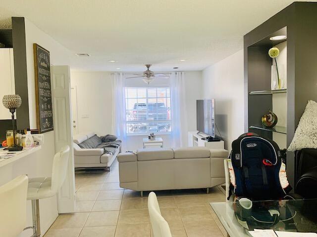 Foto del edificio - 4777 SW 14th Pl