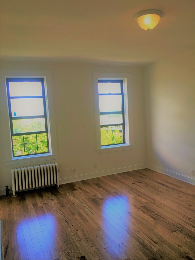 1400 Benson St Unit 3J, The Bronx, NY 10461 Room for Rent in The