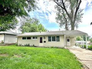 Building Photo - 4635 Hascall St