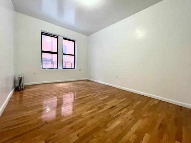 Primary Photo - 2 bedroom in NEW YORK NY 10040