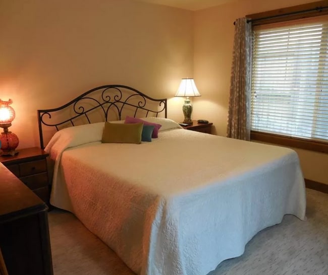 Building Photo - Beautiful 3 Bedroom Condo