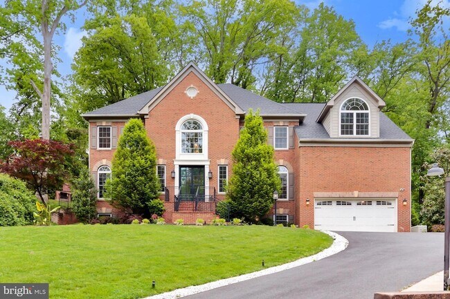 Foto del edificio - 6526 Dearborn Dr