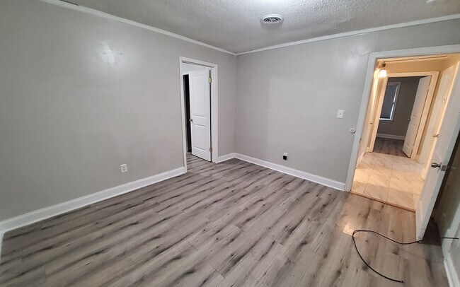 Foto del edificio - Welcome to our charming 3 bedroom, 1 bathr...
