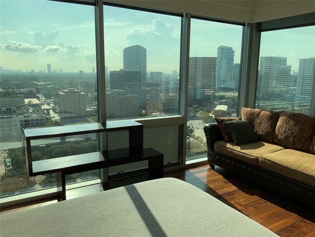 Building Photo - 1600 Post Oak Blvd