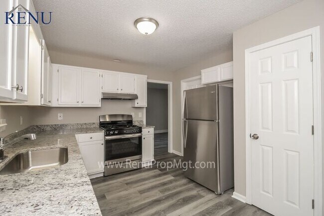 Foto del edificio - Available Now!