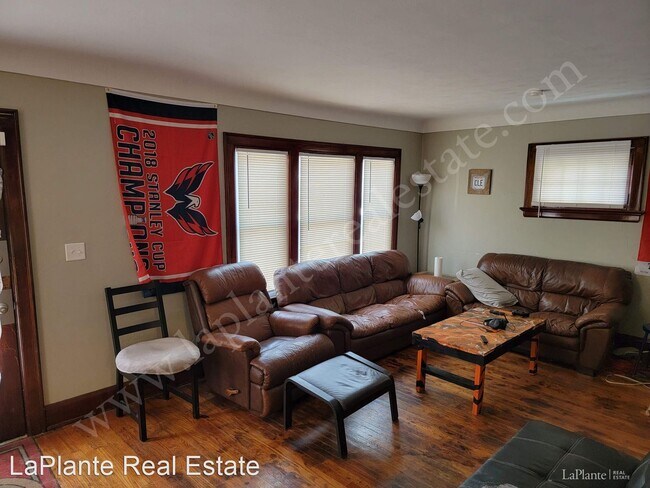 Building Photo - 4 br, 2 bath House - 1831 Perth Street 1