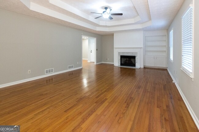 Photo - 374 McGiboney Rd House