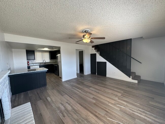 Bottom FLoor Living room/Kitchen - 3616 Panama Ln