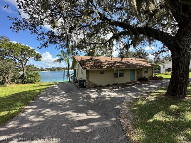 Building Photo - 1504 Sam Asbury Ave