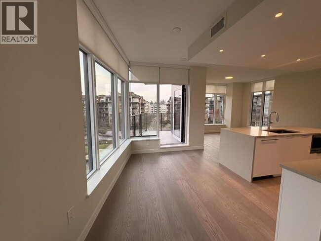 Building Photo - 6138 Birney Ave