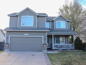 Building Photo - 710 Riverview Ln