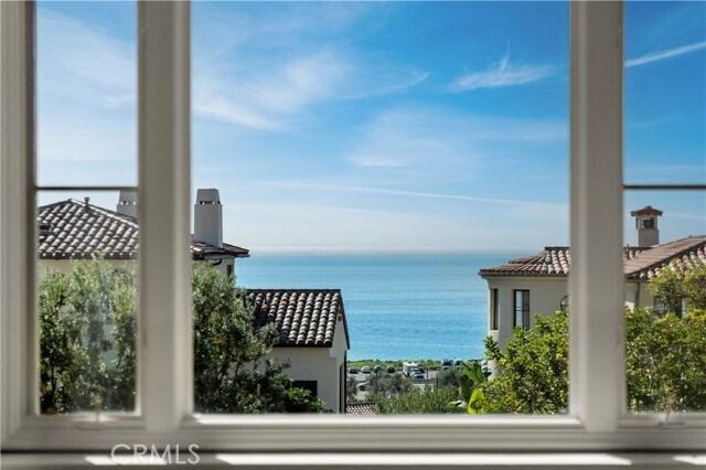 Foto del edificio - 142 Sidney Bay Dr