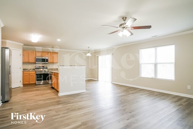Foto del edificio - 6831 Horseback Lane