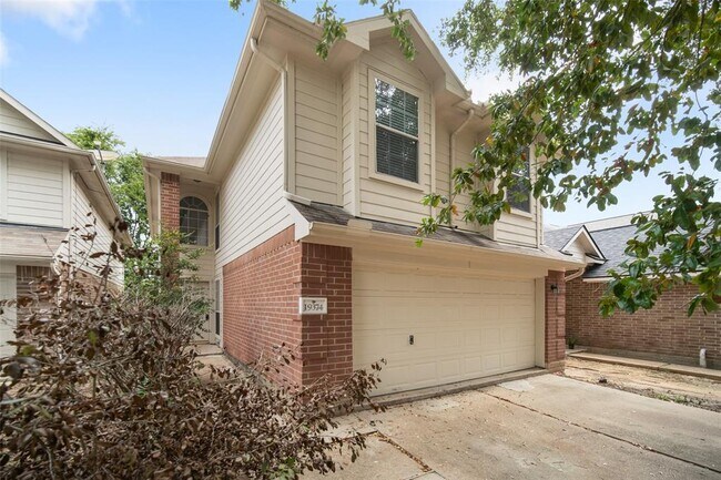 Foto del edificio - 19374 Strathmore Pl Ln