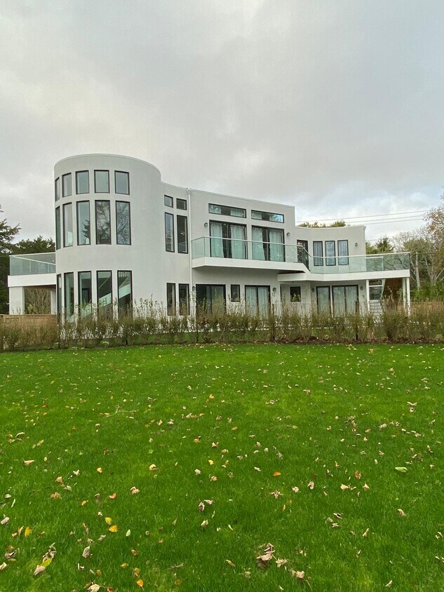 Foto principal - 40 Bluff Rd