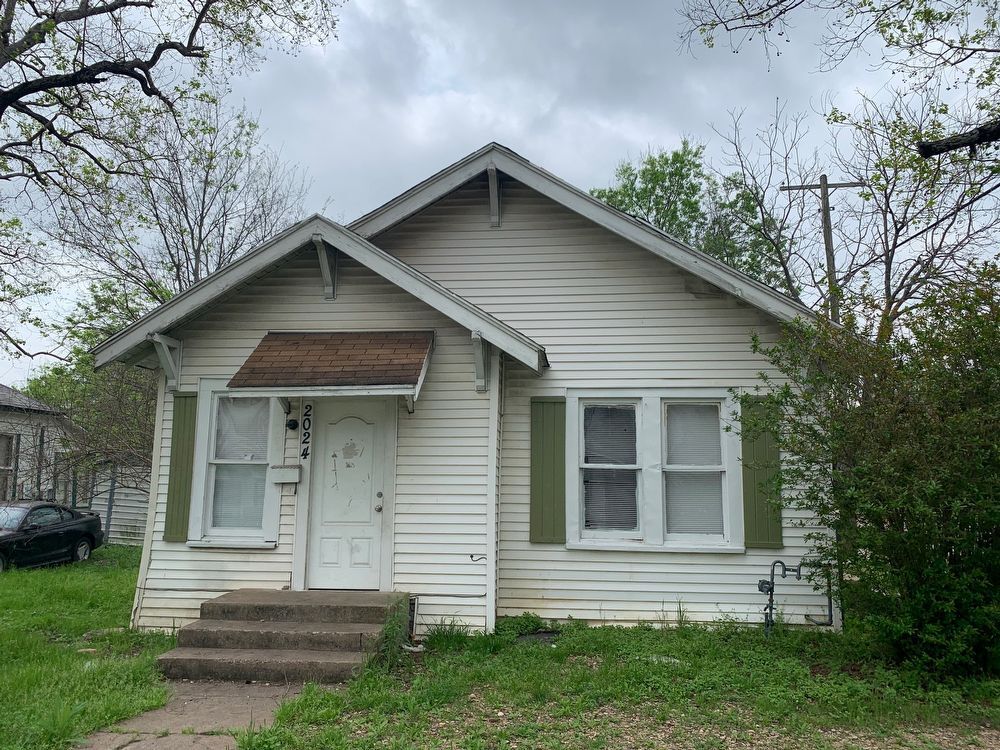 2024 Reuter House Rental in Waco, TX