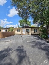 Building Photo - 15027 Coconut Ct