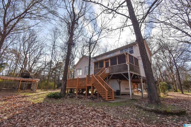 Foto del edificio - 13593 Riverbend Rd