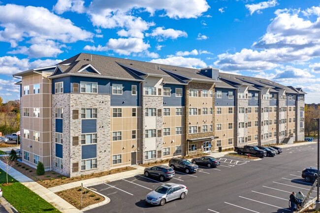 Building Photo - Trail Pointe Ridge