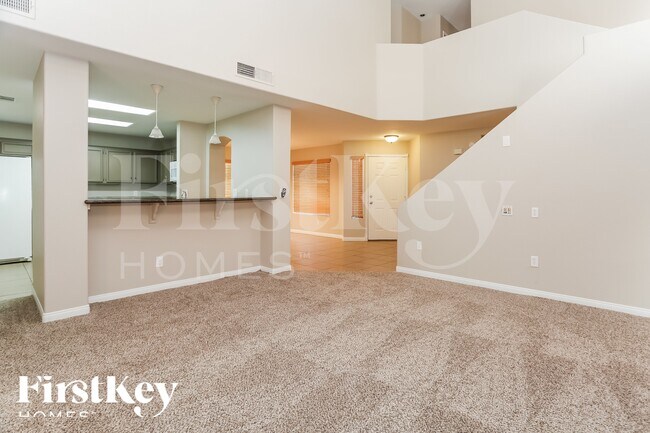 Foto del edificio - 8108 Exploration Ave